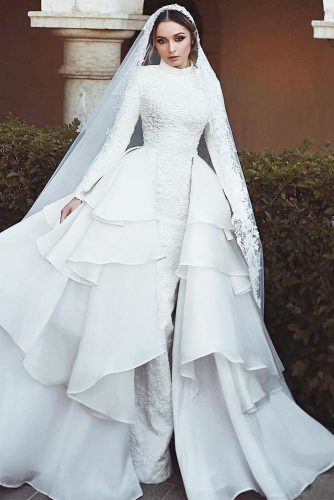24 Fabulous And Unique Vintage Wedding Dresses To Fit Any Taste