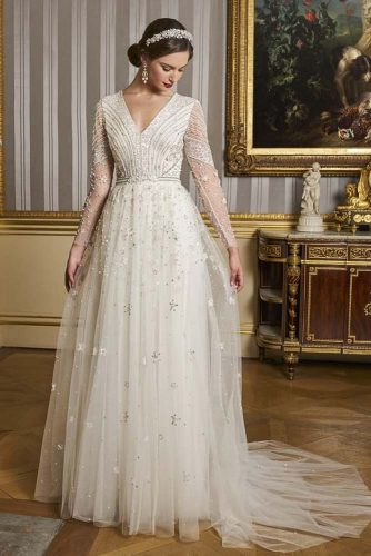 32 Fabulous And Unique Vintage Wedding Dresses To Fit Any Taste