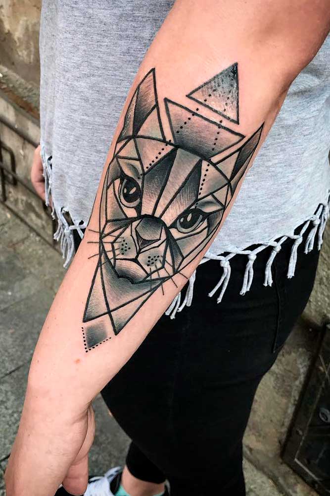 Tatuagem geométrica de gato #geometrictattoo #geometriccattattoo