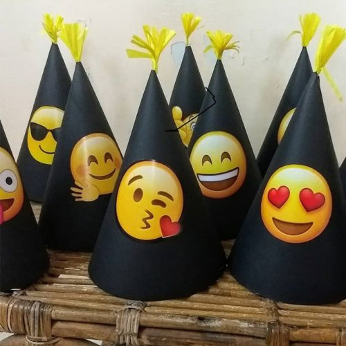 Emoji Party Hats Idea #emodjipartyhat