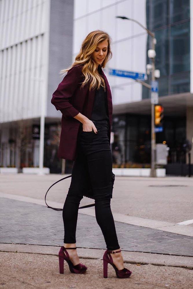 What Color Shoes Go With Black Jeans? #burgundyoutfit #stylishlook