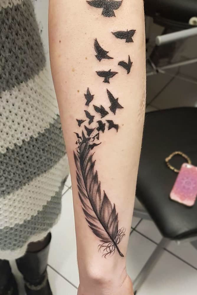 Feather With Birds Tattoo #featherwithbirdstattoo #birdstattoo