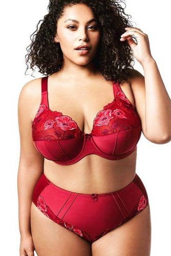 18 The Best Suitable Bra Types for Large Breasts