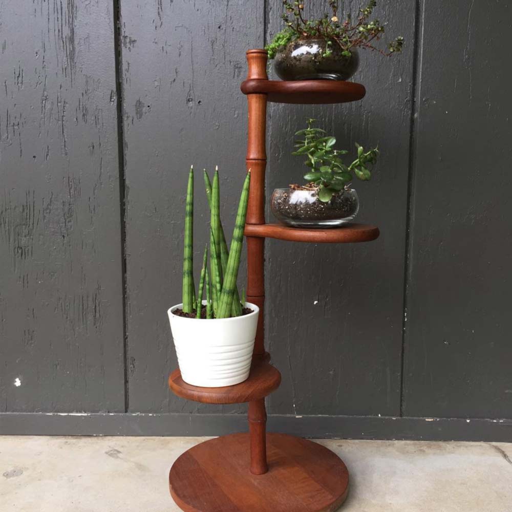 Round Shelves Plant Stand #roundstand