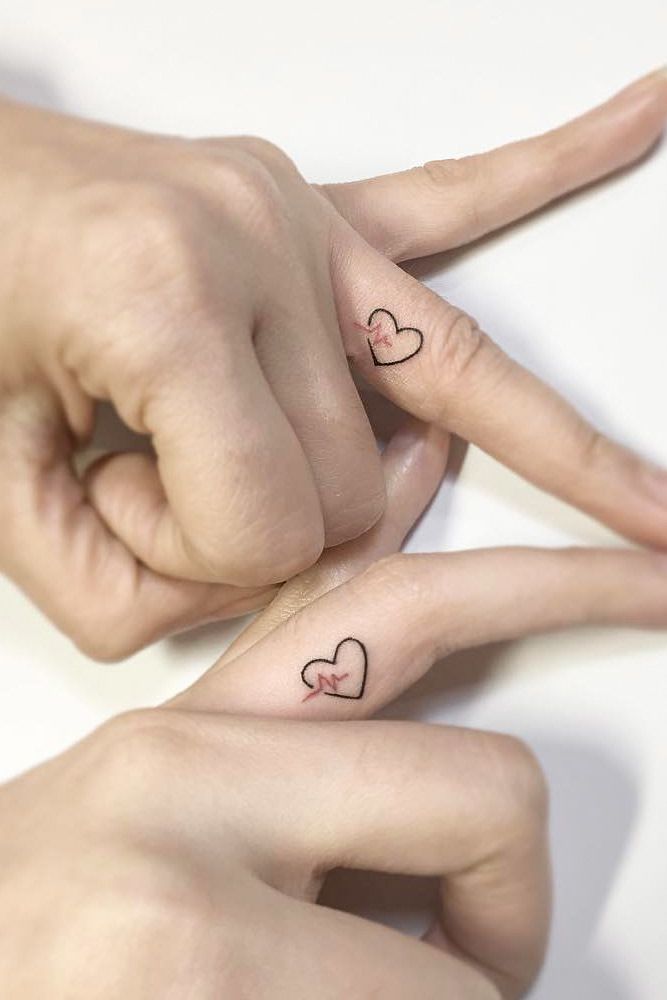 38 Creative BestFriend Tattoos Youll Want to Get ASAP  Tatuagem  Tatuagem casal Tatuagem delicada