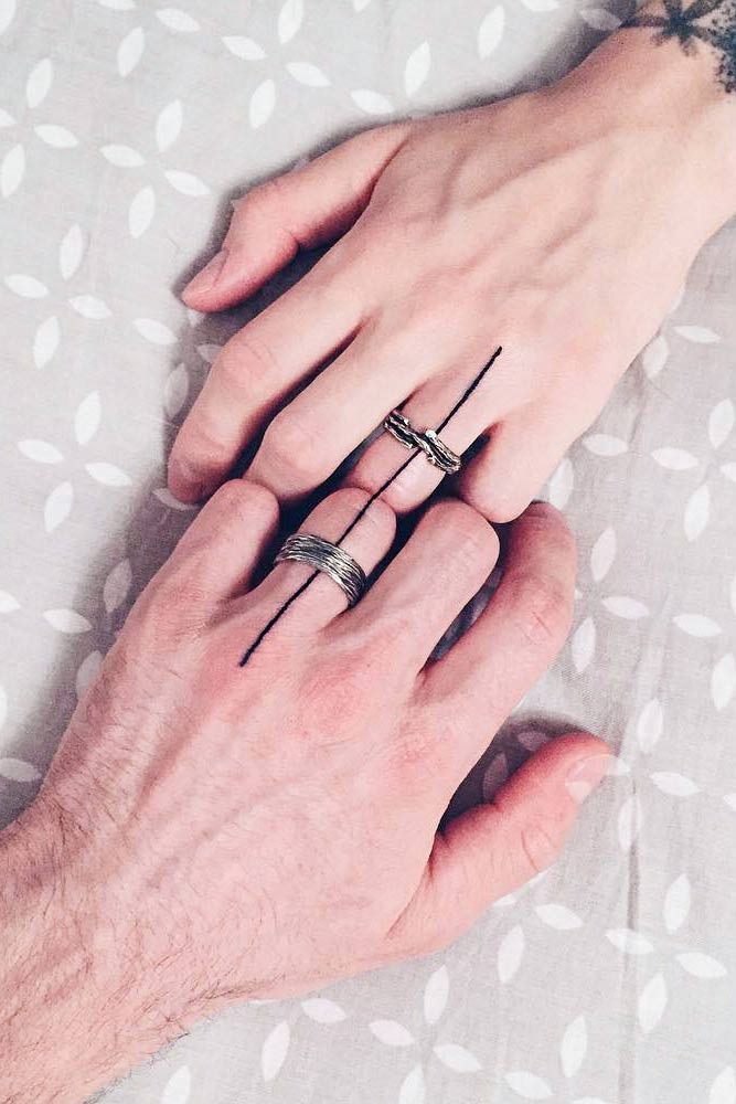 Tatuagens simples de casal com linhas #minimalisttattoo