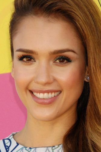 Jessica Alba With Oval Face Shape #ovalface #jessicaalba #celebrity