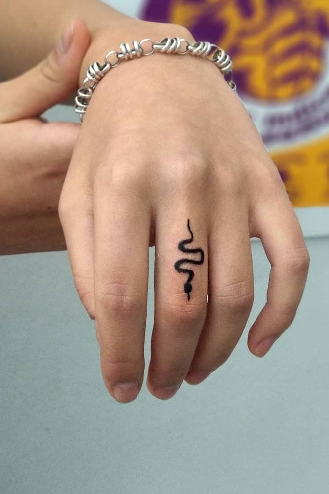 12 Minimalist Finger Tattoo Ideas