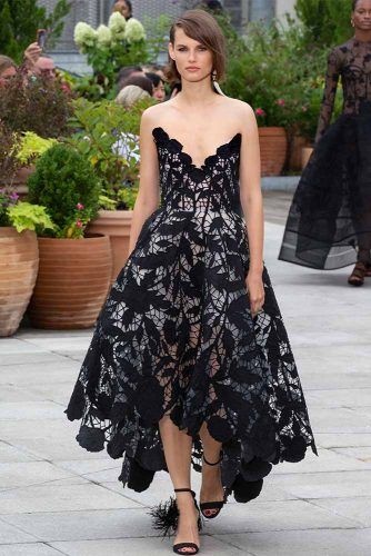 Oscar De La Renta On New York Fashion Week #oscardelarenta #longdress #asymmetricaldress