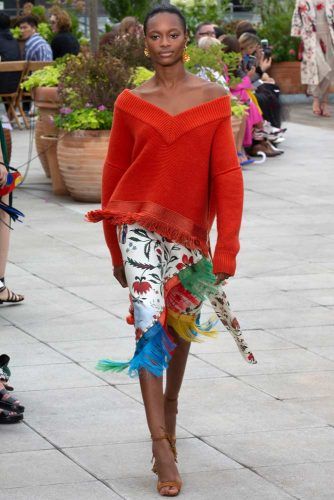 Oscar De La Renta Spring Collection On New York Fashion Week #oscardelarenta