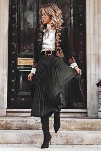 Pleated Skirt #blackskirt #midiskirt