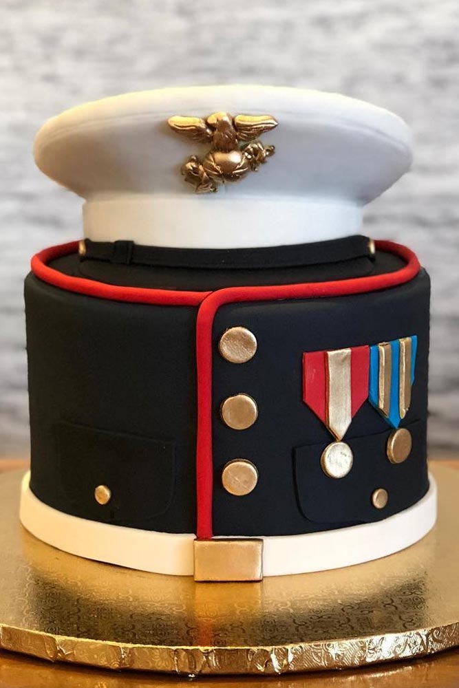 Marine Corps Graduation Cake Design #customcakedesign #marinecorpscake