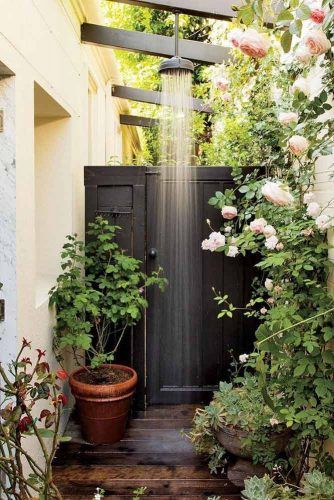 Closed Garden Outdoor Shower #closedshower #gardenshower