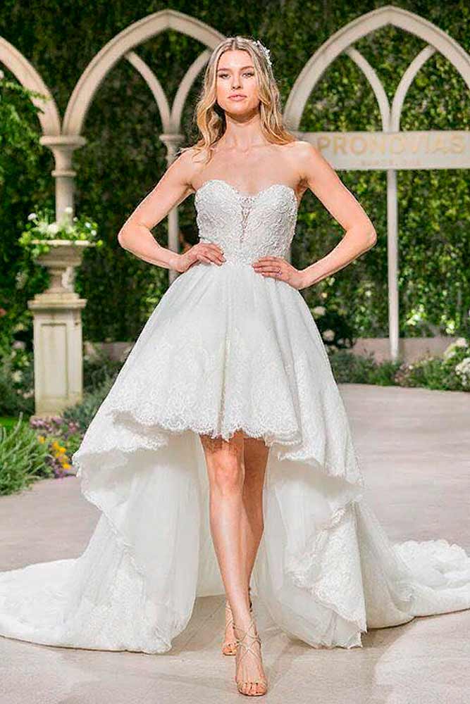 Strapless Wedding Dress With Long Tail #longtaildress #shoulderoffdress