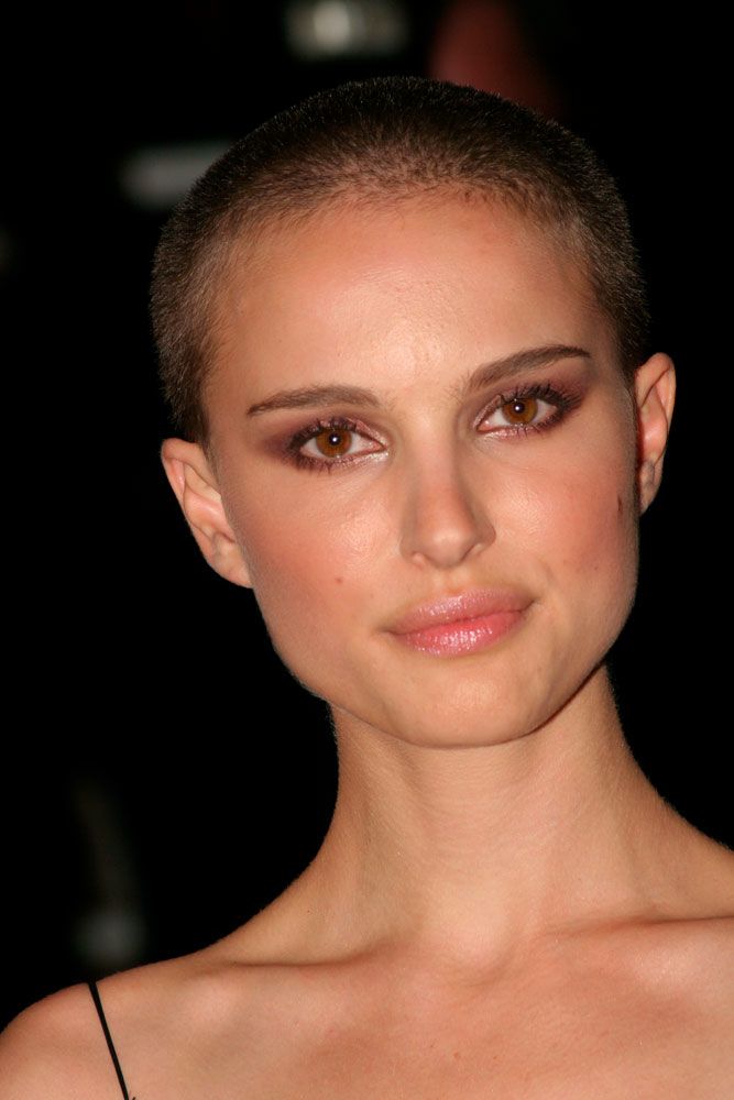 Short Brown Buzz Cut #shavedhead #natalieportman 