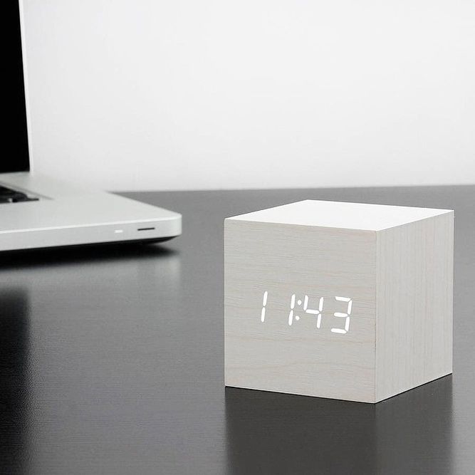 An Informative Clock #techgift