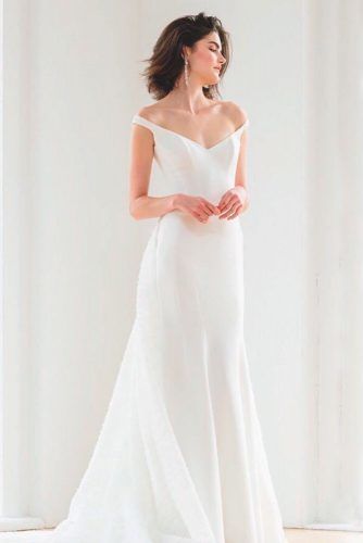 Elegant Off-The-Shoulder Wedding Dresses #elegandweddingdress #longweddingdress