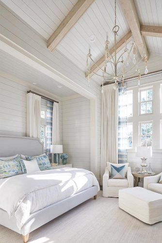 Classic Bedroom Design With Vaulted Ceiling #whitebedroom