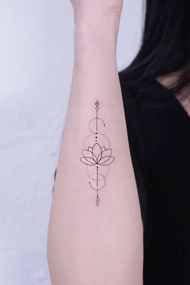 Discover more than 77 arrow tattoo outline - in.coedo.com.vn