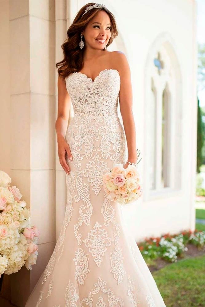 Sweetheart Lace Mermaid Wedding Dress #weddingdress #straplessweddingdress