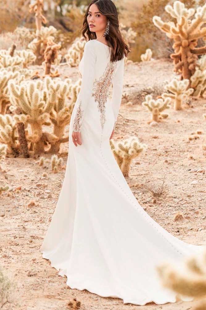 Simple Mermaid Wedding Gown With Lace Back #simpleweddingdress #bohoweddingdress