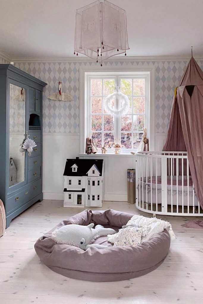 Nursery Idea In Pastel Colors