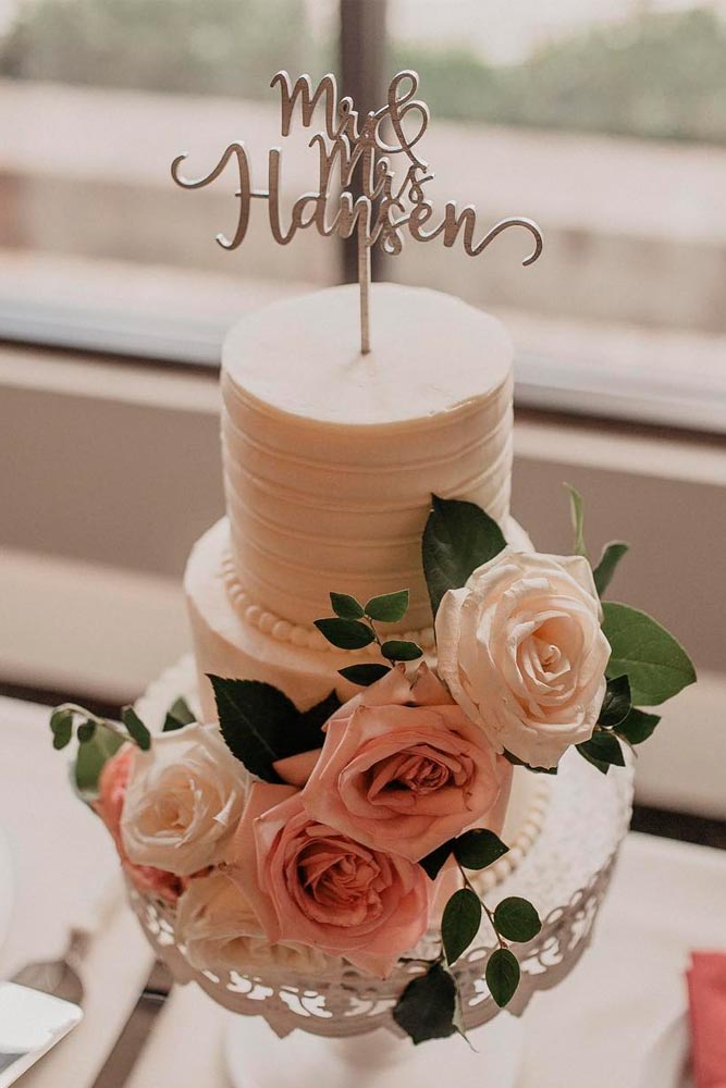Wedding Cake Topper With Family Name #weddingcake #toppers #cake