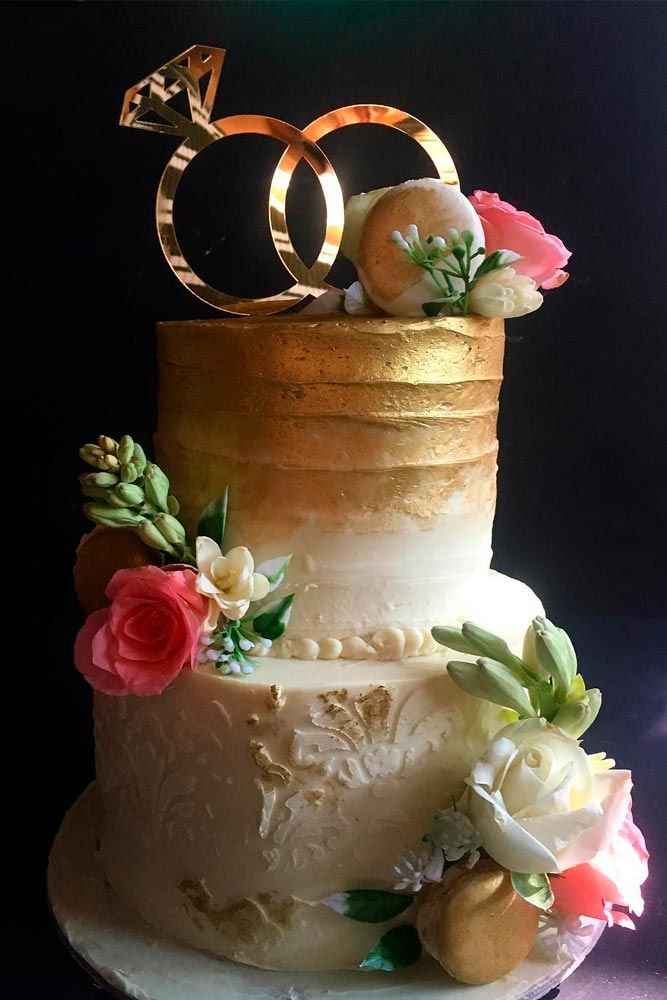Paper Gold Rings #weddingcake #toppers #cake