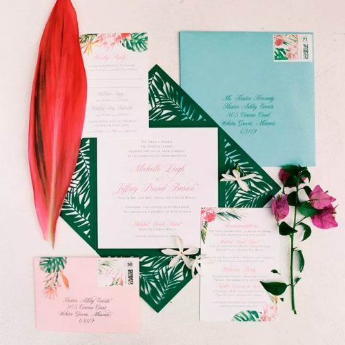 Pretty Beach-Themed Wedding Invitations #wedding #weddinginitations