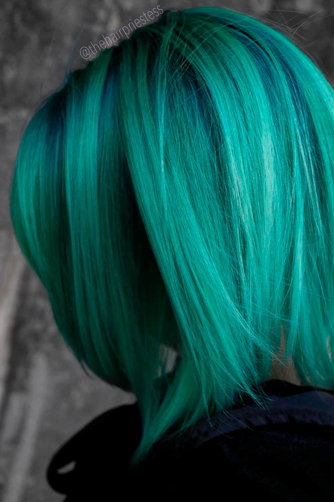 Forest Green Hair #colorfulhairstyles #bobhairstyles