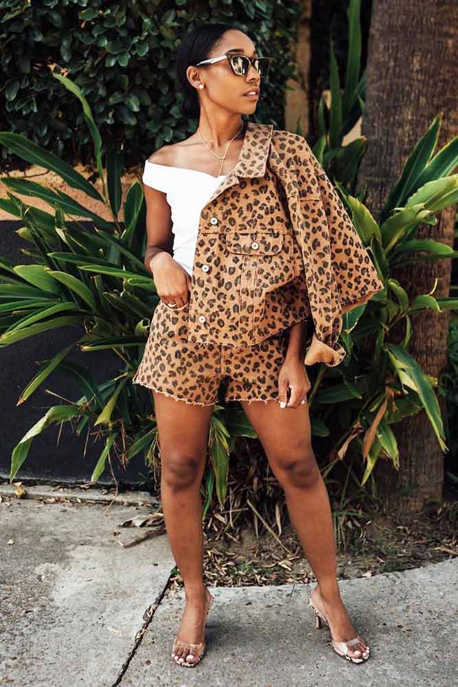 Leopard Denim Jacket And Shorts Suit #leopardjacket #leopardshorts