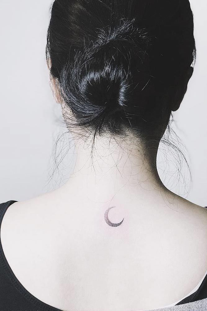 Look: 15 Dainty Moon Tattoo Designs | Preview.ph