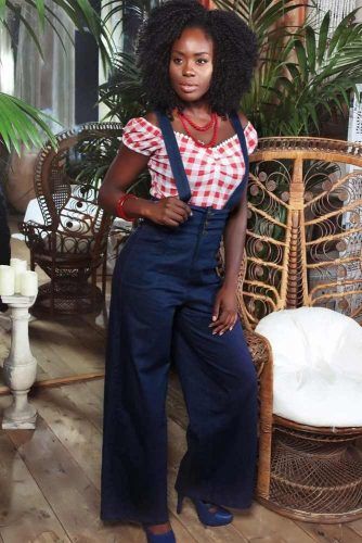 Denim Jeans With Detachable Braces 50s Fashion Outfit #highwaistedjeans #plaidtop