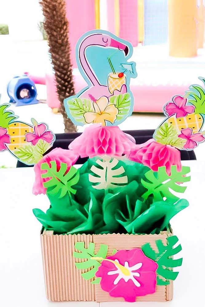 Tropical Centerpiece Idea #papercenterpiece