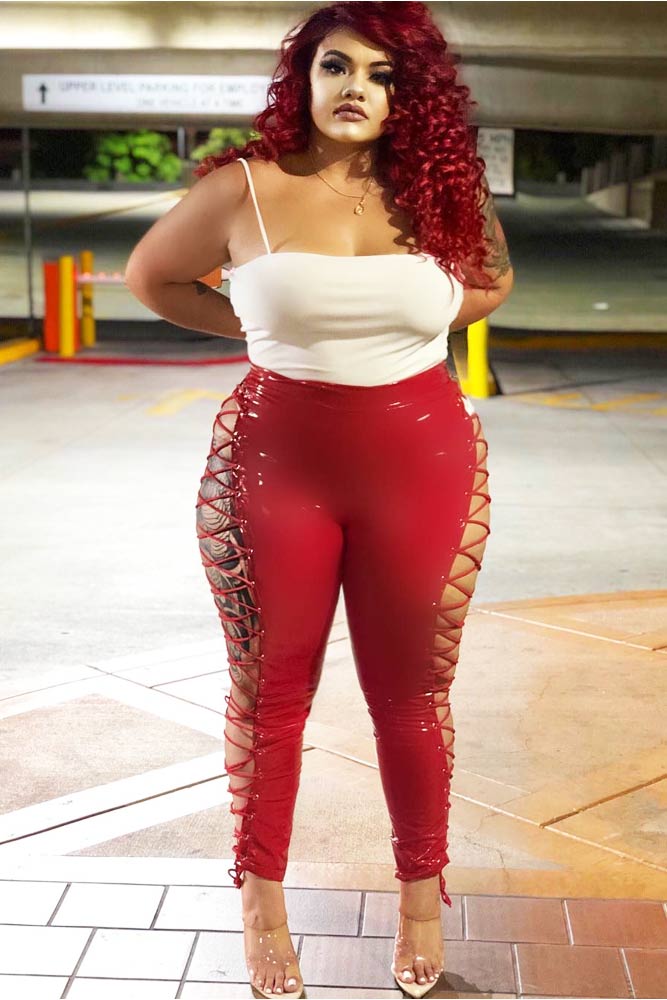 A Bodysuit With Vinyl Leggings Outfit #redleggings #whitetop