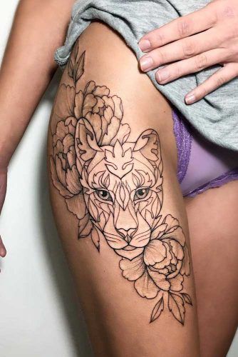 75 Sexy Thigh Tattoos That You Will Never Regret