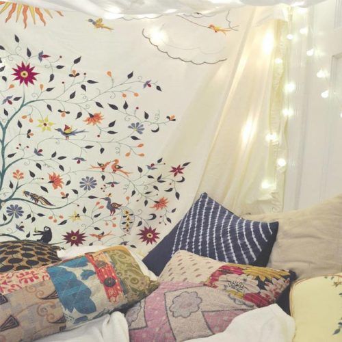 Blanket Fort #sleepoverpartydecorations