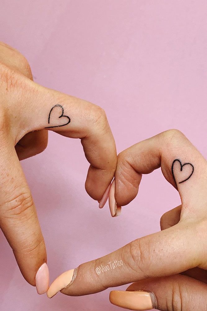 Small Heart Tattoos #hearttattoo #fingertattoo 