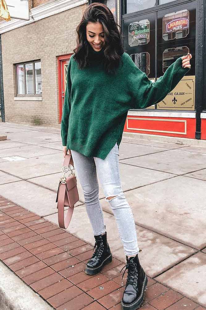Oversize Sweater With Combat Boots Outfit #oversizesweater