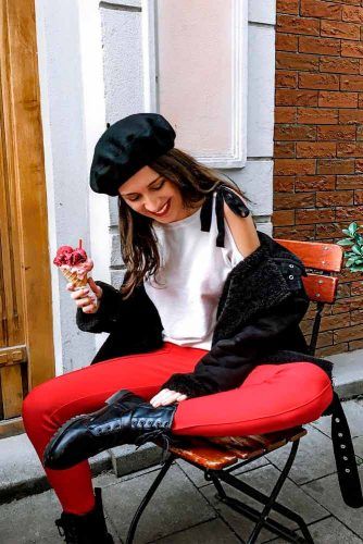 How To Wear A Beret Right: From Classic To Modern Looks