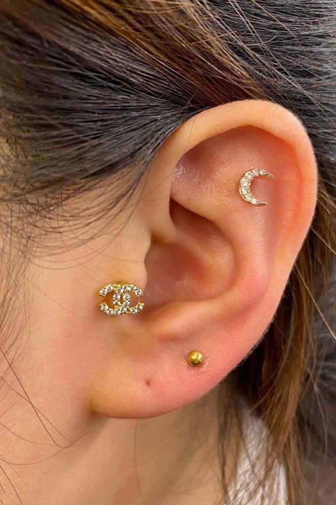 Channel Label Tragus Piercing #channel #channeljawelry 