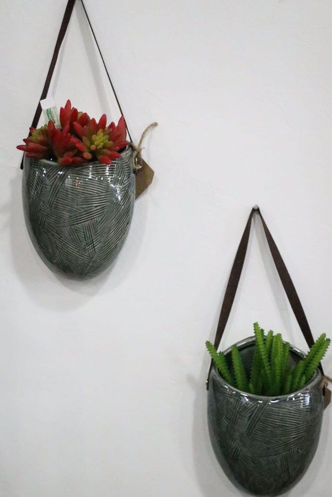 Etched Ceramic Wall Pocket Planters #ceramicpots #airplants