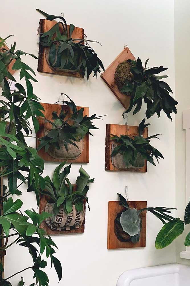 Wall Mounted Wooden Plant Pot Design #woodenpots #wallmountedpots