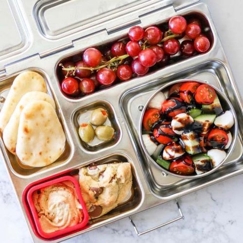 Greek Lunch Box #grapes #olives