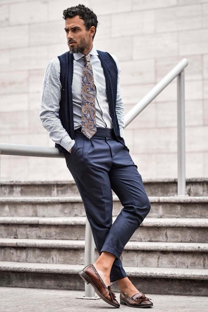 Business Casual Outfit With Swirls Printed Tie #swirlstie #waistcoat
