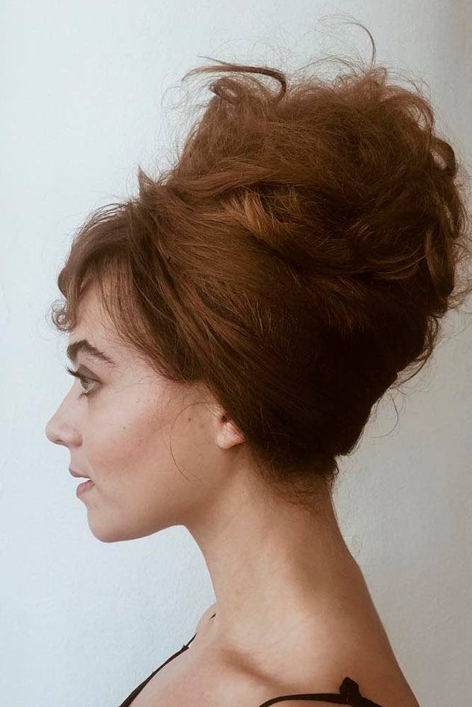 Messy Beehive Hairstyle #messyhair #messyhairstyles