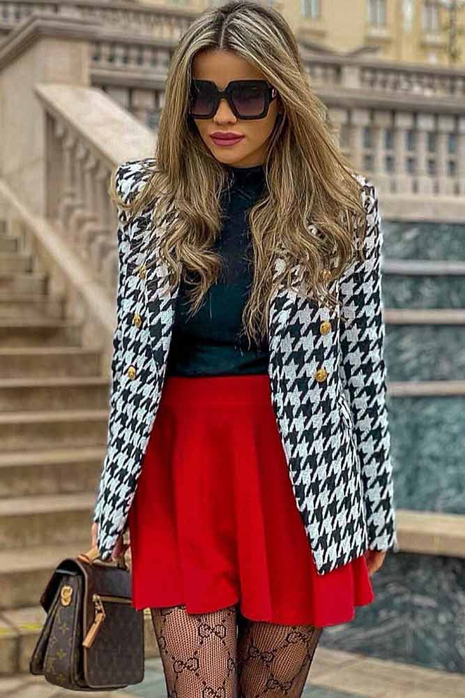 Tweed Jacket With Red Mini Skirt Outfit #printblazer #redminiskirt