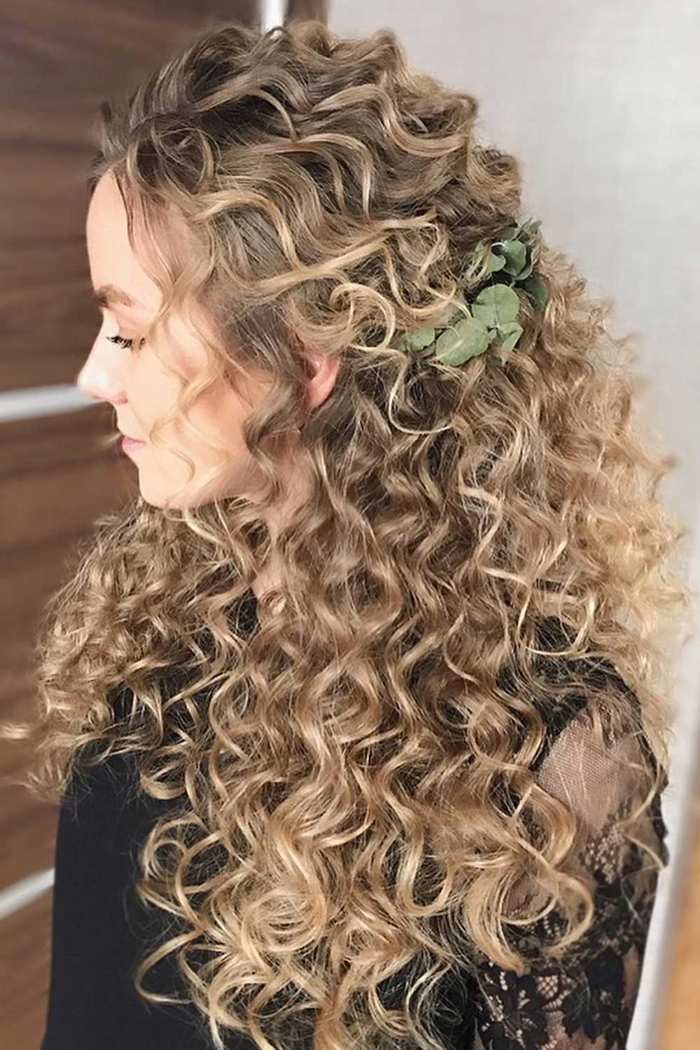 Long Curly Hairstyles & Trends In 2022  Curly hair styles, Curly hair  trends, Long curly haircuts