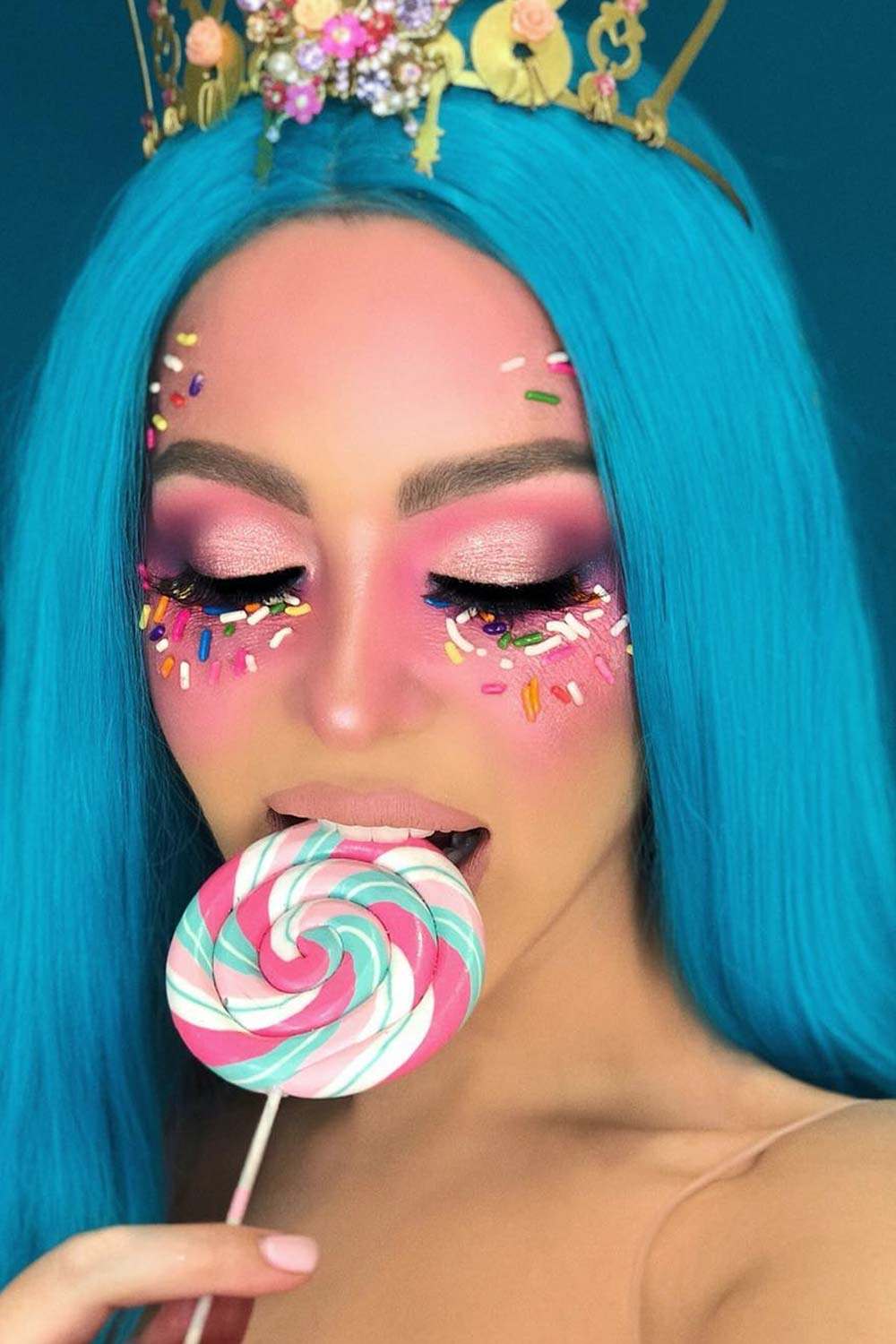 Trendy Candy Halloween Makeup Looks