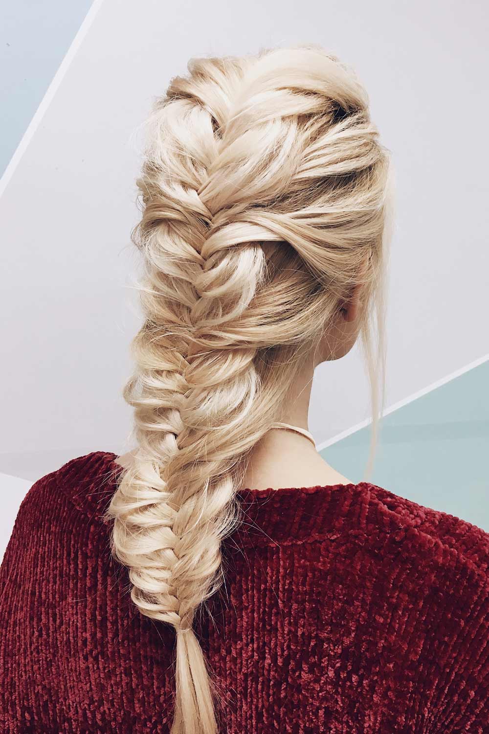 christmas-party-braid-hairstyles-blonde-fishtail-braid.jpg